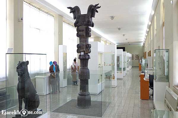 آثار نگهداری شده در موزه ایران باستان